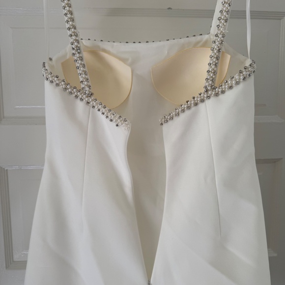 Untamed Petals Harlow Mini Dress - Picture 4 of 7